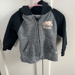 Roots girl Kids Gray and Black Hoodie 12-18m